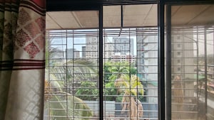 Room in 1 BHK Apartment at Kurla East – for Rent