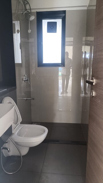 Bathroom in 2.5 BHK Apartment at Ram Laxmi Niwas, Khar West – for Sale