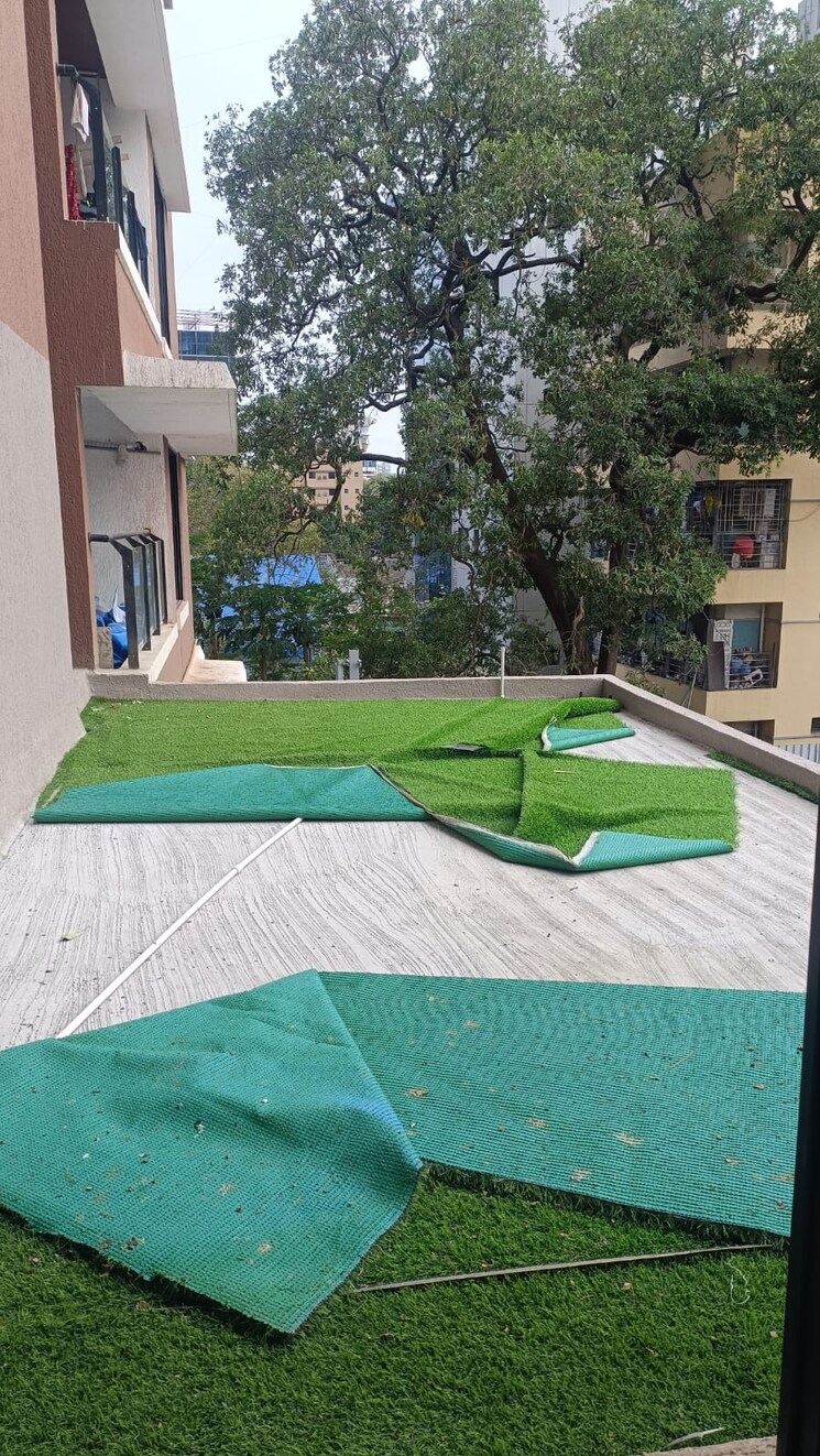 Terrace, ram-laxmi-niwas 2.5 Bedroom 925 Sq.Ft. Apartment In Khar West Mumbai 9631481