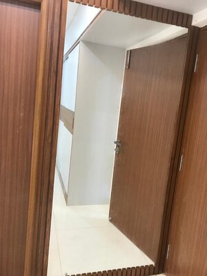 Room in 3 BHK Apartment at Aparna Sarovar Zenith, Nallagandla – for Rent