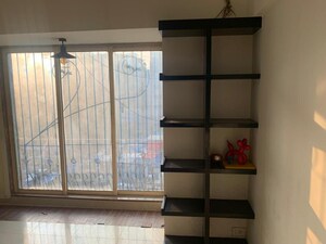 Furnished Amenities in 3 BHK Apartment at Khar West – for Sale