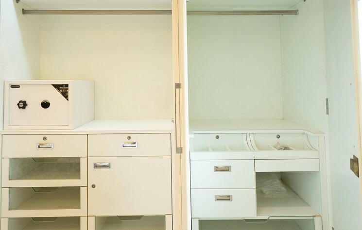 undefined, surbhi-chs-andheri-west 3 Bedroom 1500 Sq.Ft. Apartment In Andheri West Mumbai 9631538