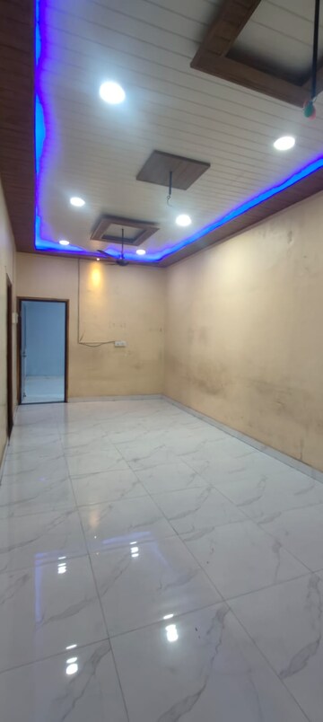 Room in 3 BHK Independent House at Sunder Nagar – for Rent