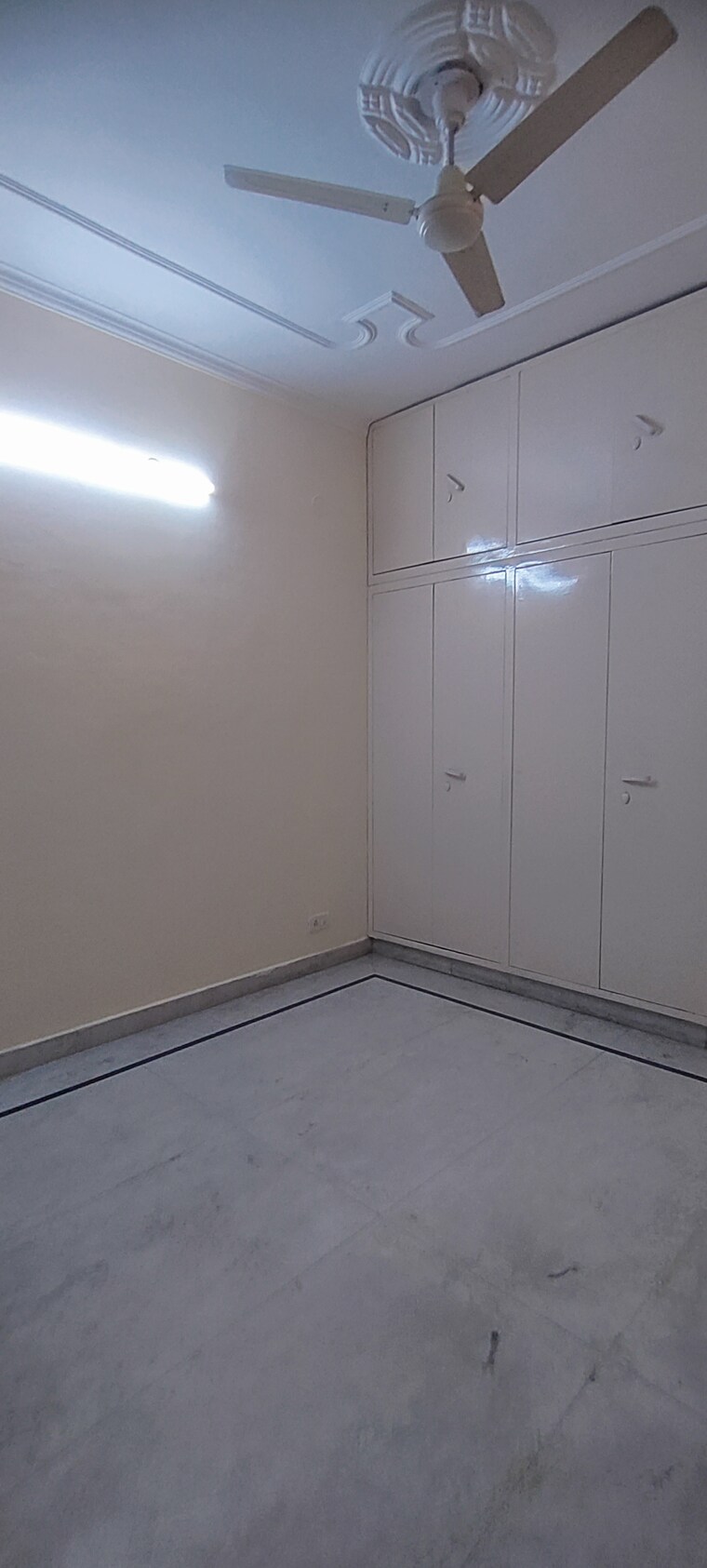 Room, sector 37 3 Bedroom 2250 Sq.Ft. Builder Floor In Sector 37 Faridabad 9631532