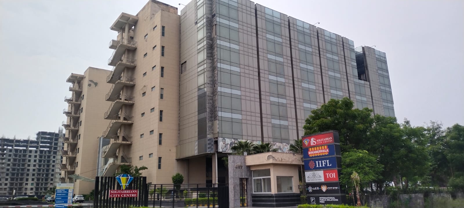 Office Space in IT/SEZ For Rent in Galaxy Blue Sapphire Plaza