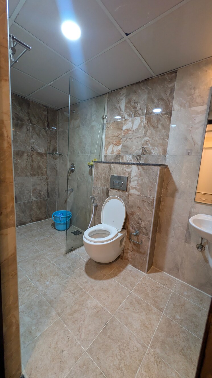 Bathroom, golf-edge 3 Bedroom 1838 Sq.Ft. Apartment In Gachibowli Hyderabad 9631562