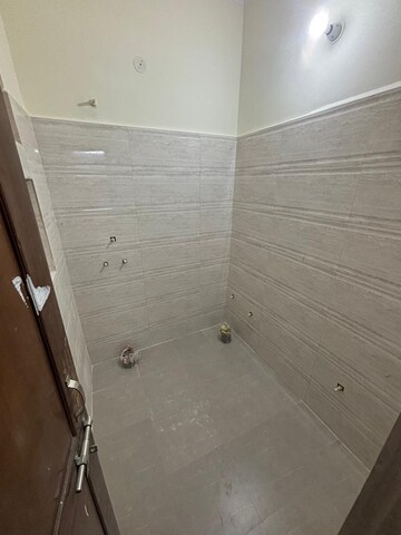 2 BHK Builder Floor For Rent in Sector 23