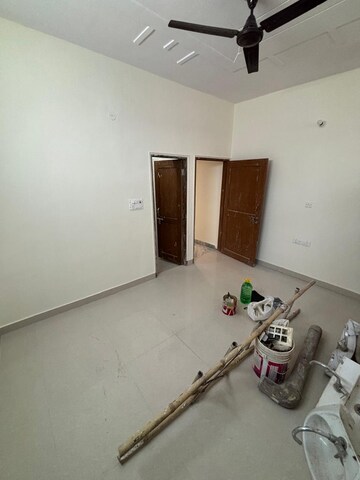 Room in 2 BHK Builder Floor at Sector 23 – for Rent