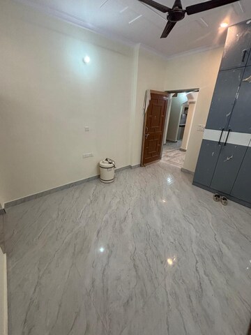 Room in 2 BHK Builder Floor at Sector 23 – for Rent