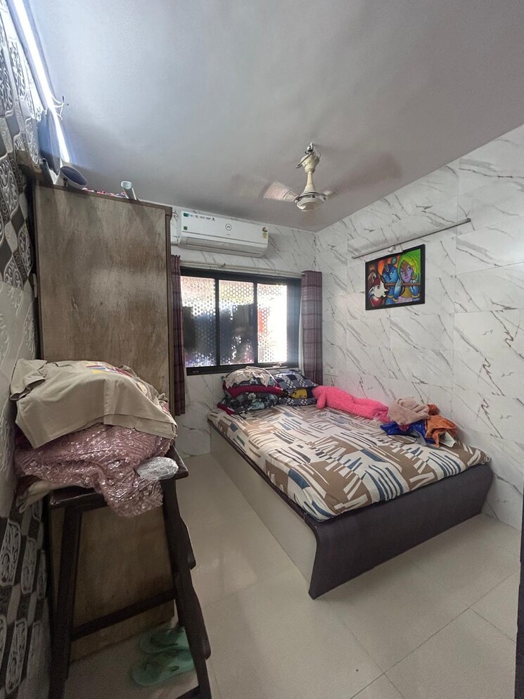 Bedroom, om-siddhivinayak-chs 1 RK 230 Sq.Ft. Apartment In Kandivali East Mumbai 9631561