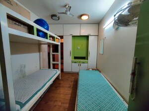 Bedroom in 3 BHK Apartment at Dheeraj Heritage Santacruz , Santacruz West – for Rent