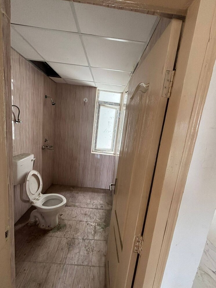 Bathroom, zara-rossa 2 Bedroom 900 Sq.Ft. Apartment In Sector 112 Gurgaon 9631615