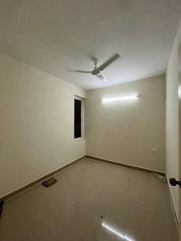 Room in 2 BHK Apartment at Zara Rossa, Sector 112 – for Rent