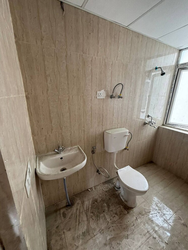 Bathroom, tashee-capital-gateway 3 Bedroom 1695 Sq.Ft. Apartment In Sector 111 Gurgaon 9631624