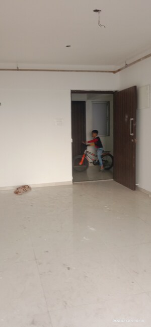 Room in 1 BHK Apartment at Gaurivinayak Shubham Monolith Apartment, Kalyan East – for Rent