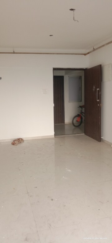 Room in 1 BHK Apartment at Gaurivinayak Shubham Monolith Apartment, Kalyan East – for Rent