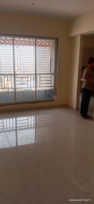 Room in 1 BHK Apartment at Gaurivinayak Shubham Monolith Apartment, Kalyan East – for Rent