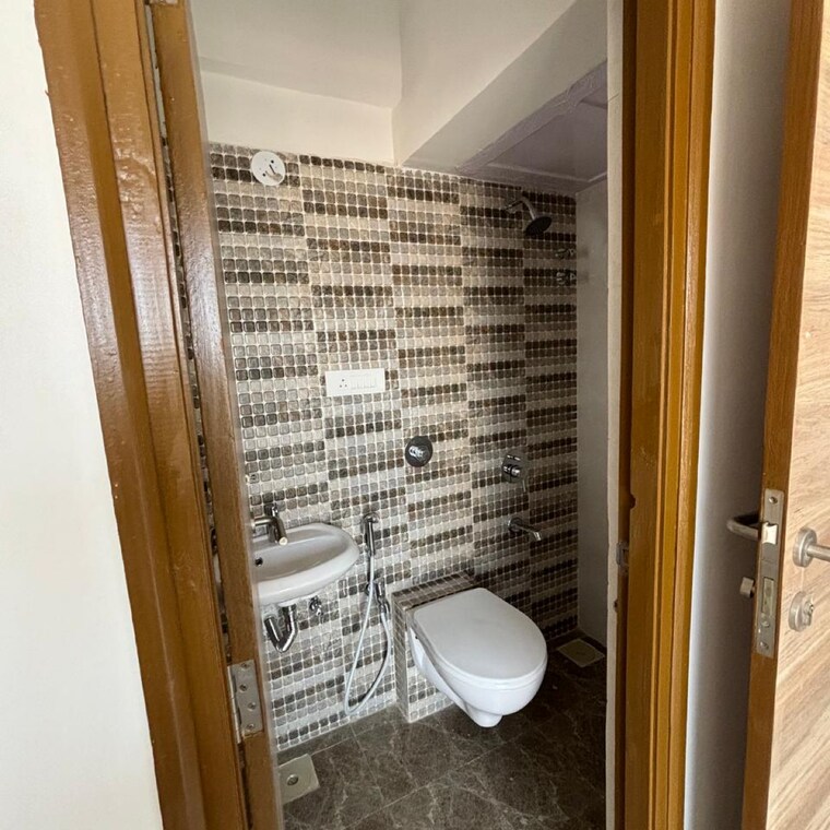 Bathroom, marathon-neoskies 1 Bedroom 323 Sq.Ft. Apartment In Kokan Nagar Mumbai 9631642