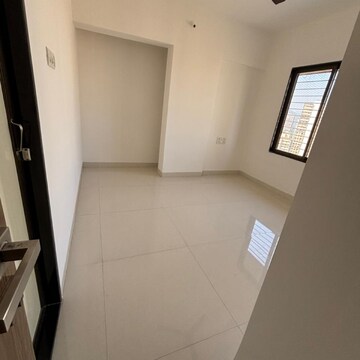 Room in 1 BHK Apartment at Shree Chintamani Valeria, Bhatti Pada – for Rent