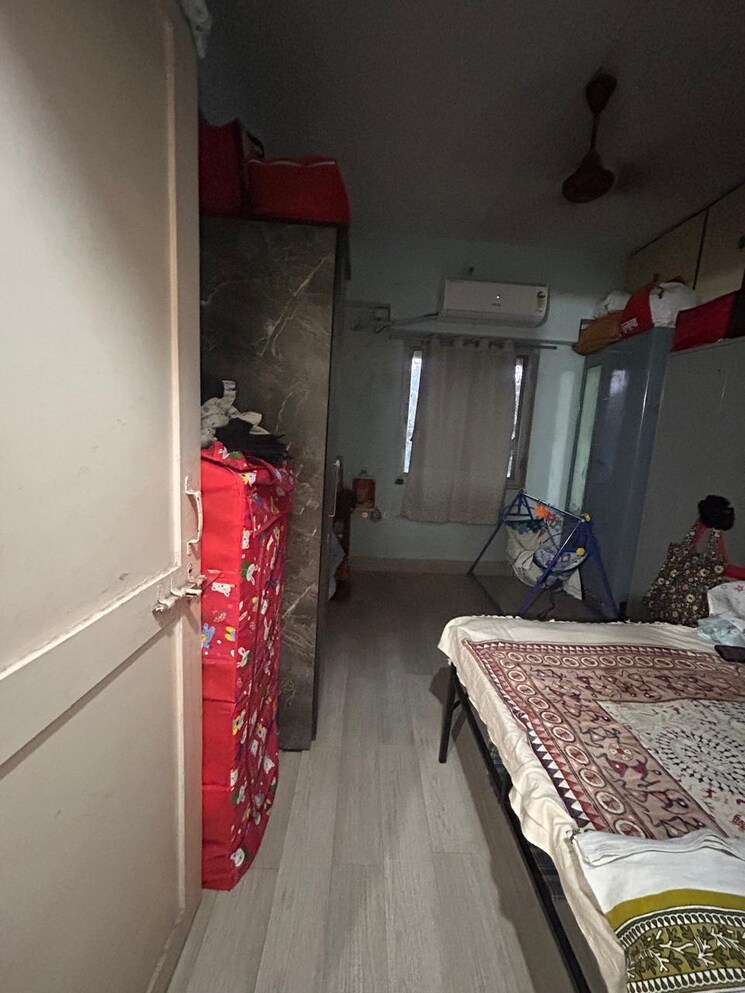 Bedroom, shubham-chs-vile-parle-east 1 Bedroom 550 Sq.Ft. Apartment In Vile Parle East Mumbai 9631670