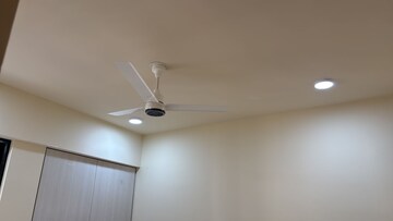 Furnished Amenities in 2 BHK Apartment at Lodha Sterling, Kolshet Road – for Rent