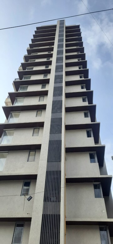 4 BHK Apartment For Rent in Santacruz West