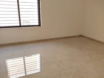 Room in 3.5 BHK Villa at Avinashi Road – for Sale