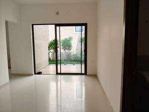 Room in 3.5 BHK Villa at Avinashi Road – for Sale
