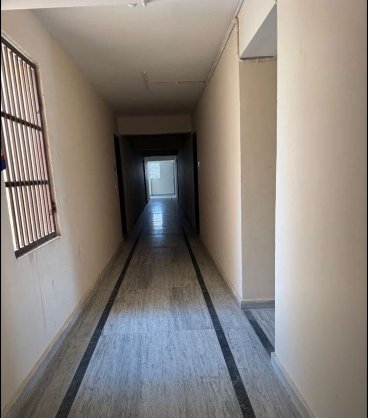 undefined, lalbagh 3 Bedroom 1350 Sq.Ft. Apartment In Lalbagh Lucknow 9631723