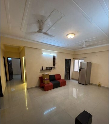 Living Room in 3 BHK Apartment at Lalbagh – for Rent
