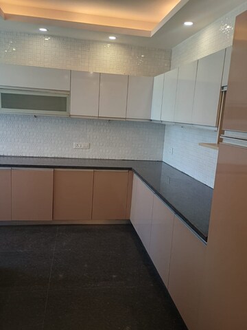 Kitchen in 3 BHK Apartment at Unitech Escape, Sector 50 – for Rent