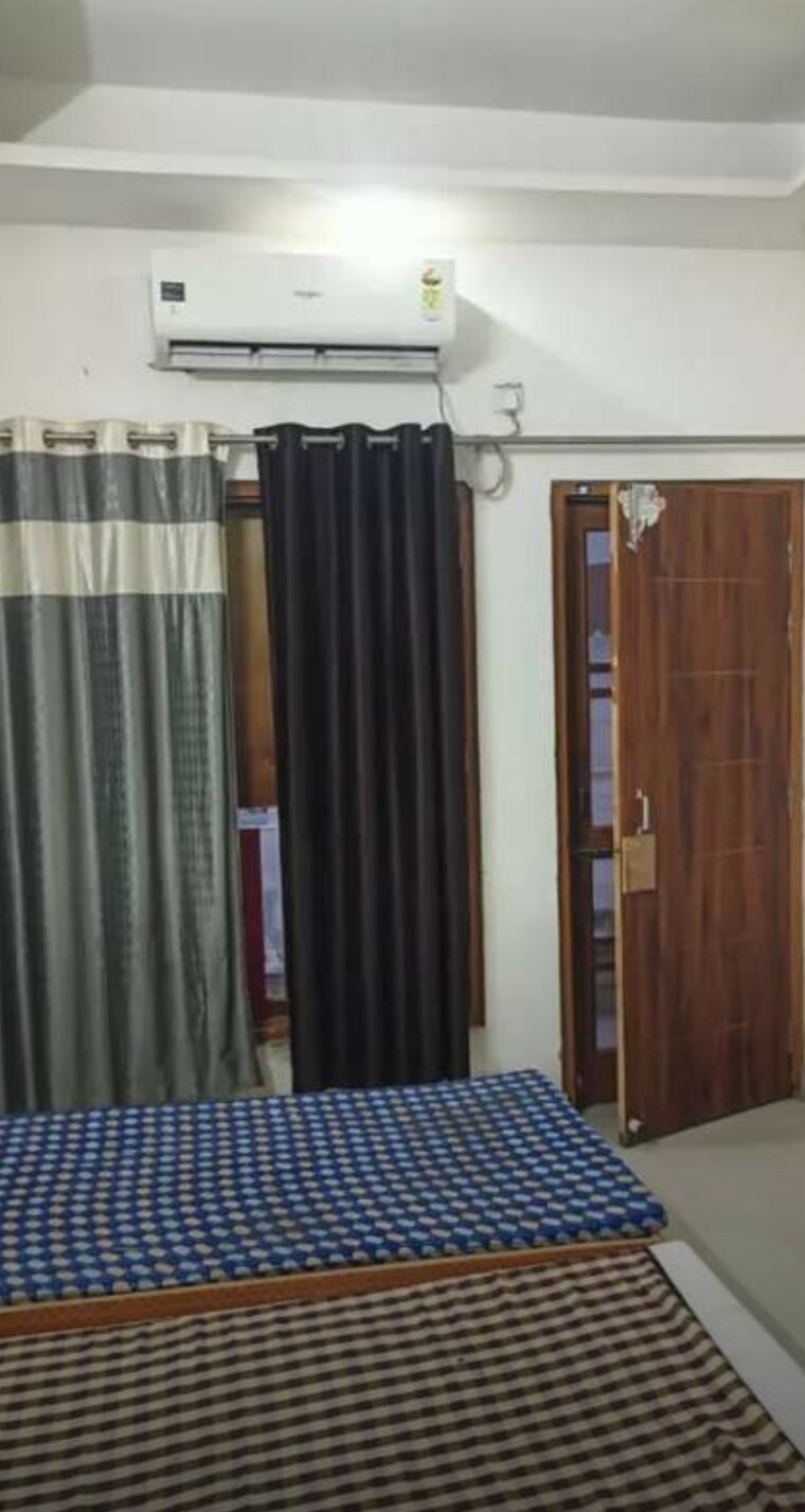 Bedroom, gomti nagar 3 Bedroom 1200 Sq.Ft. Apartment In Gomti Nagar Lucknow 9631743
