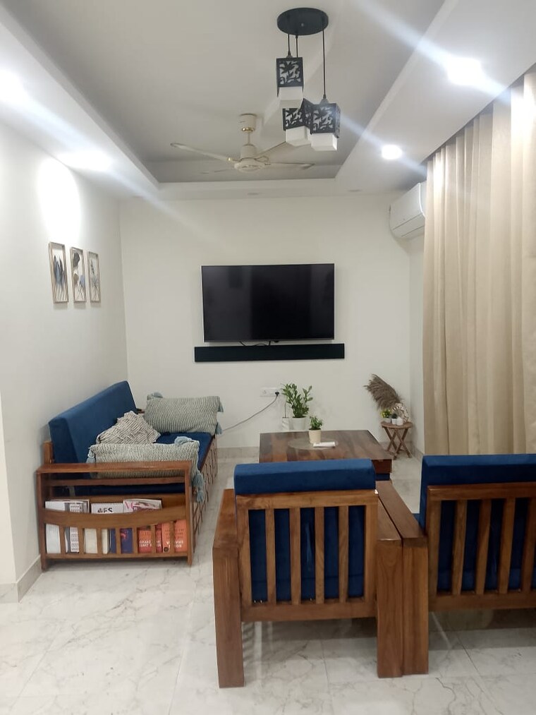 Living Room, vijay-ratan-vihar 3 Bedroom 1800 Sq.Ft. Apartment In Sector 15 Gurgaon 9631742