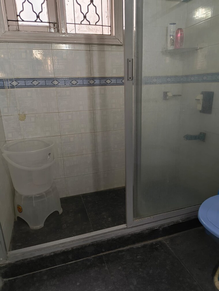 Bathroom, geetanjali enclave 4 Bedroom 3600 Sq.Ft. Apartment In Geetanjali Enclave Delhi 9631749