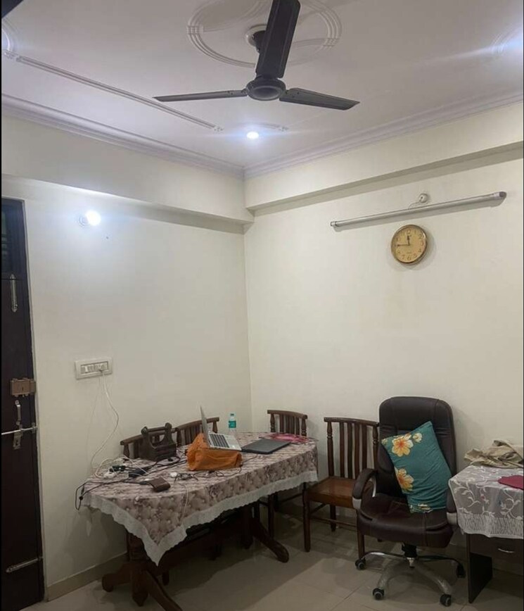 Living Room, lalbagh 3 Bedroom 1350 Sq.Ft. Apartment In Lalbagh Lucknow 9631755