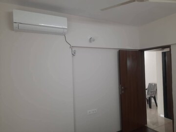 Room in 1 BHK Apartment at Ganga Hamlet, Viman Nagar – for Rent