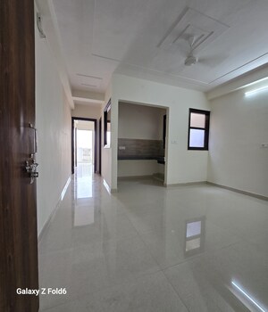 1 BHK Builder Floor For Rent in Chattarpur
