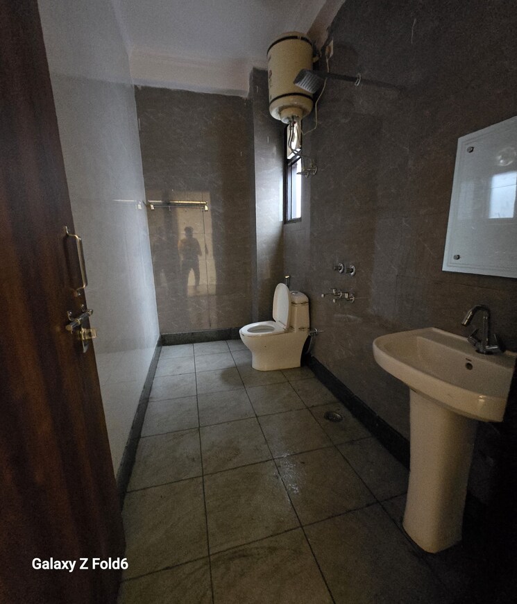 Bathroom, chattarpur 1 Bedroom 480 Sq.Ft. Builder Floor In Chattarpur Delhi 9631849