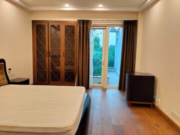 Bedroom in 4 BHK Apartment at Hauz Khas Enclave – for Rent