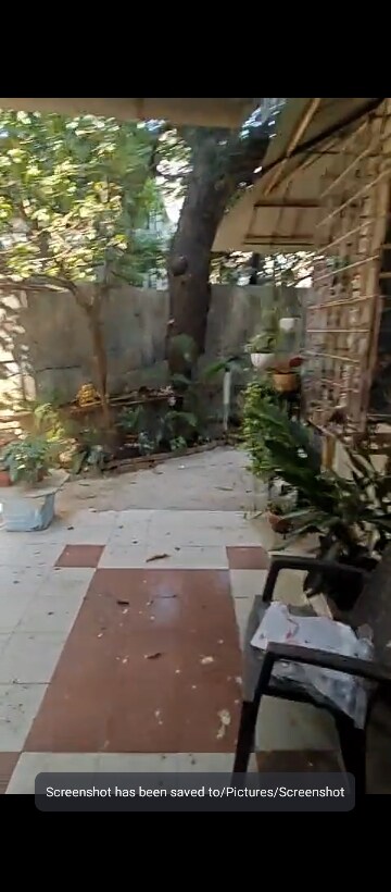 Master Bedroom in Studio Independent House at Bandra West – for Rent