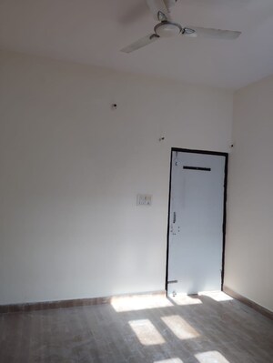 Furnished Amenities in 2 BHK Builder Floor at Sector 40 – for Rent