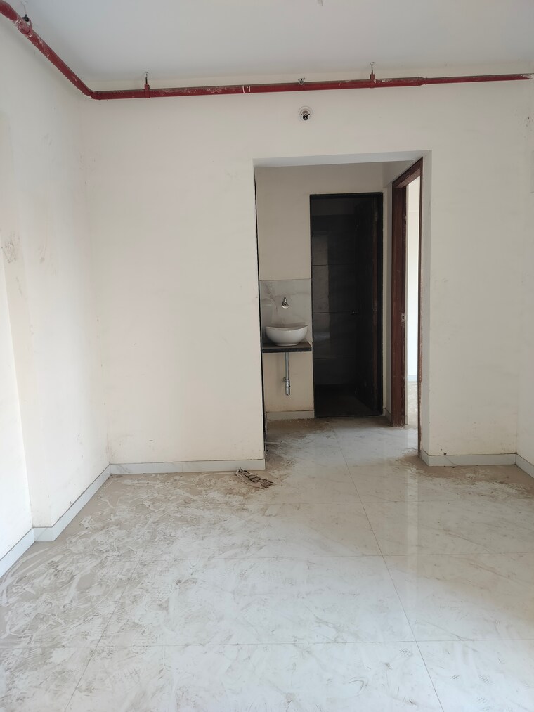 Room, metropolis-bayside 1 Bedroom 370 Sq.Ft. Apartment In Kasarvadavali Thane 9631913