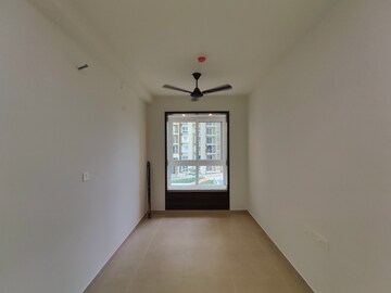 Room in 3.5 BHK Apartment at Bhartiya Nikoo Homes Phase 2, Thanisandra Main Road – for Rent