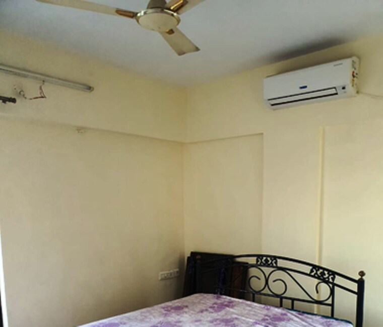 Bedroom, karve nagar 2 Bedroom 800 Sq.Ft. Apartment In Karve Nagar Pune 9631946