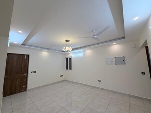 Room in 3.5 BHK Apartment at Windlass River Valley, Harrawala – for Rent