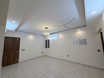 Room in 3.5 BHK Apartment at Windlass River Valley, Harrawala – for Rent