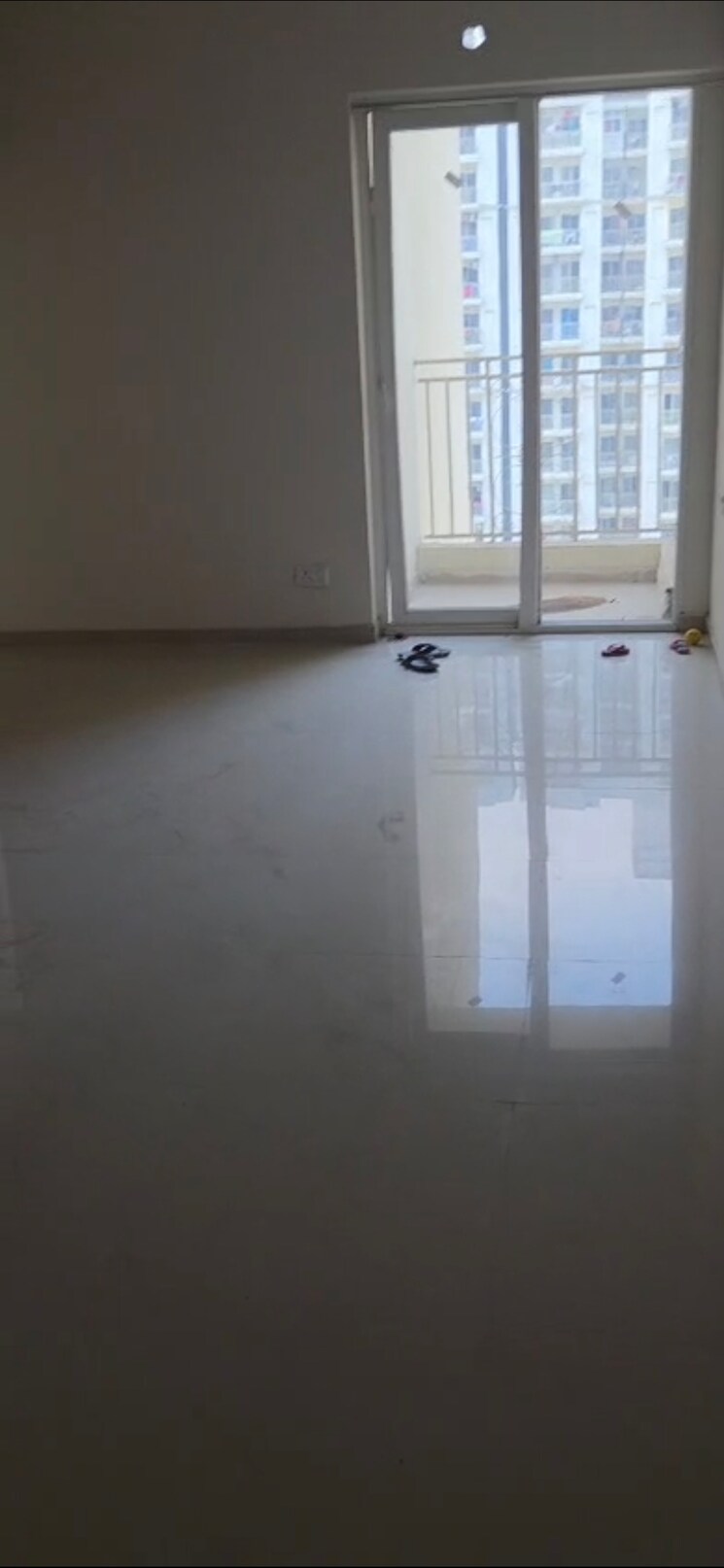 Room, mahagun-mantra-ii 2.5 Bedroom 1125 Sq.Ft. Apartment In Sector 10 Greater Noida Greater Noida 9631972