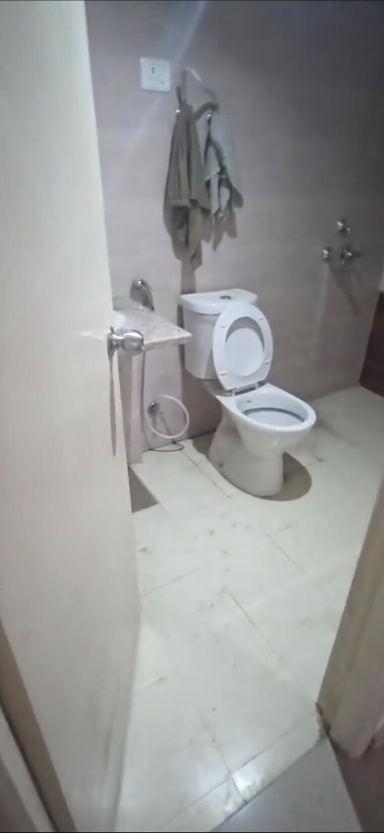 Bathroom, mahagun-mantra-ii 2.5 Bedroom 1125 Sq.Ft. Apartment In Sector 10 Greater Noida Greater Noida 9631972
