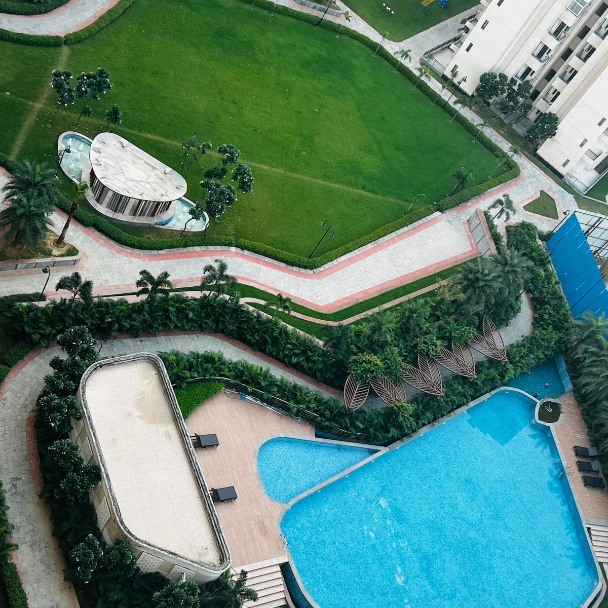 3 BHK + Pooja Room 1402 Sq.Ft. Apartment in Oasis GrandStand