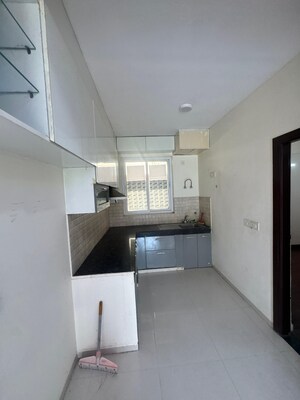 Kitchen in 3 BHK Builder Floor at BPTP Parkland Pride, Sector 77 – for Sale